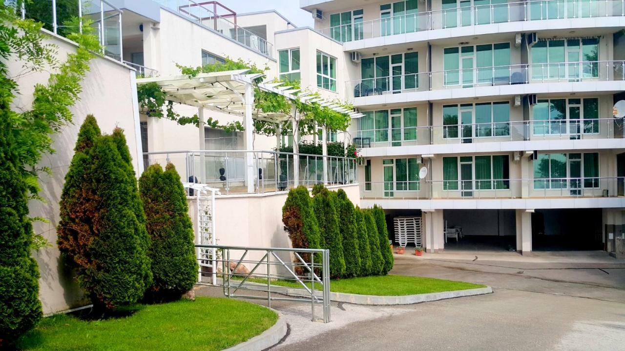 Silver Beach Delux Apartments ビャラ エクステリア 写真